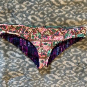 Maaji bikini bottoms only size small